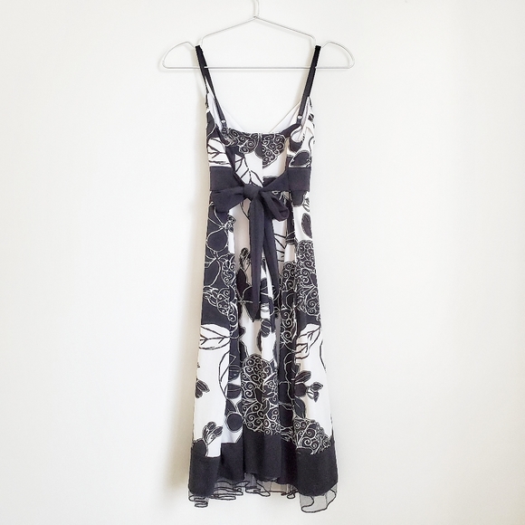 90s Vintage: Le Chateau Black & White floral dress - Picture 5 of 8